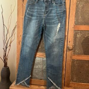 LUNA NORA Distressed Blue Jeans